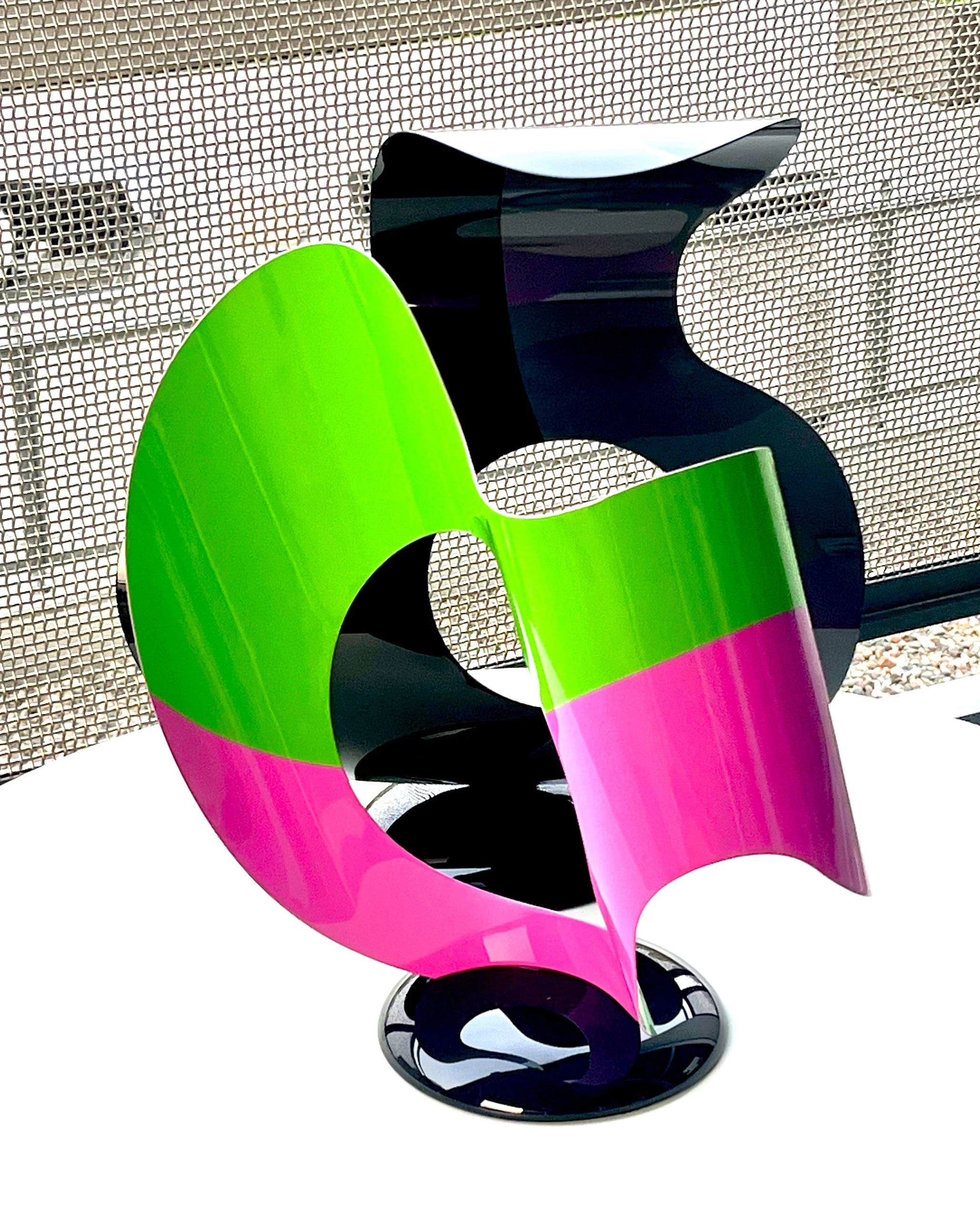 Standing Pari. Pink &grn. View A